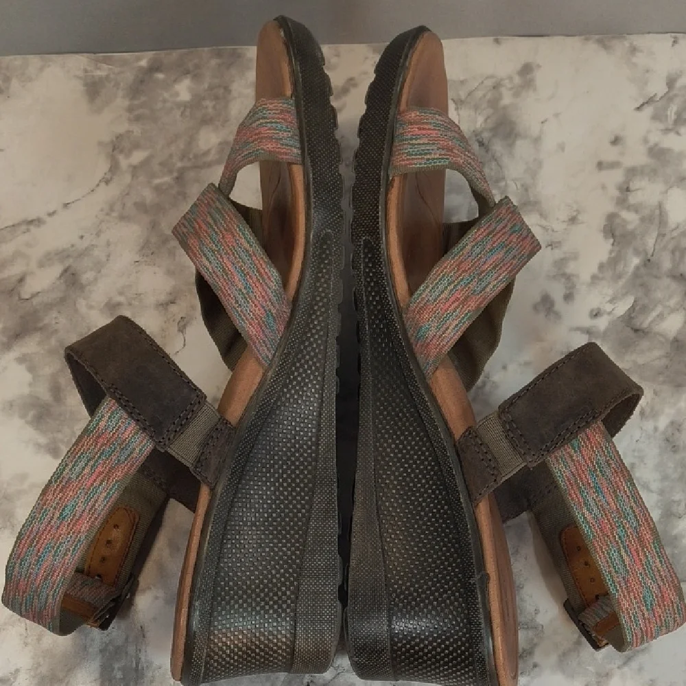 Keen skyline brindle